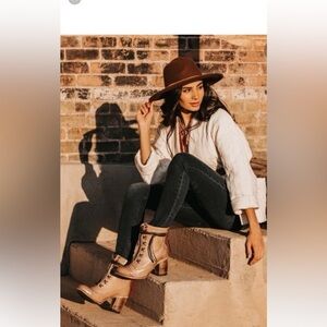 Freebird taupe Bailey